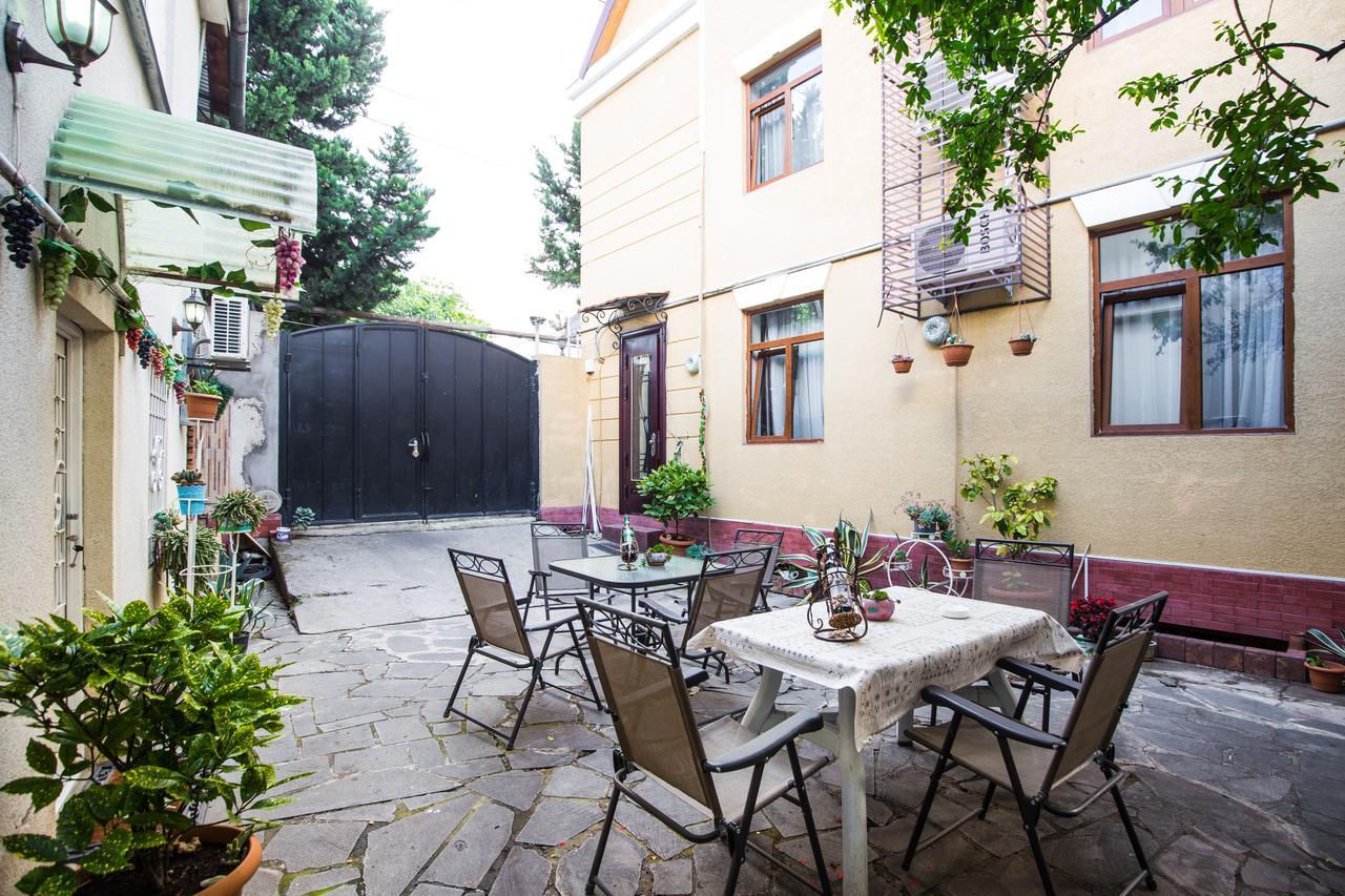 Hotel Garden House Tbilisi ภายนอก รูปภาพ