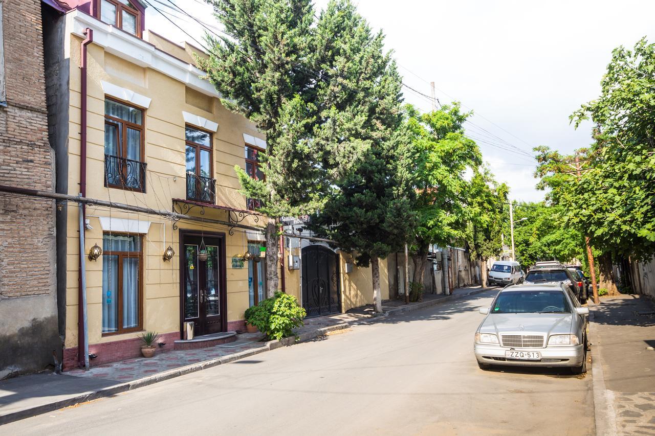 Hotel Garden House Tbilisi ภายนอก รูปภาพ